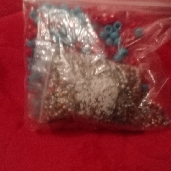 Beads lot new in bags - Picture 3 of 3